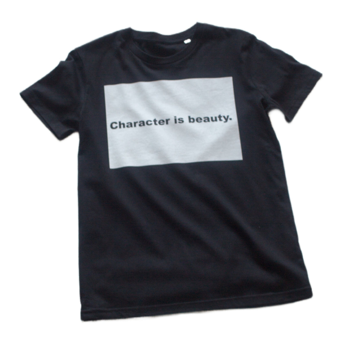 Character Is Beauty - T-Shirt (Tangerine) – Aṣọ