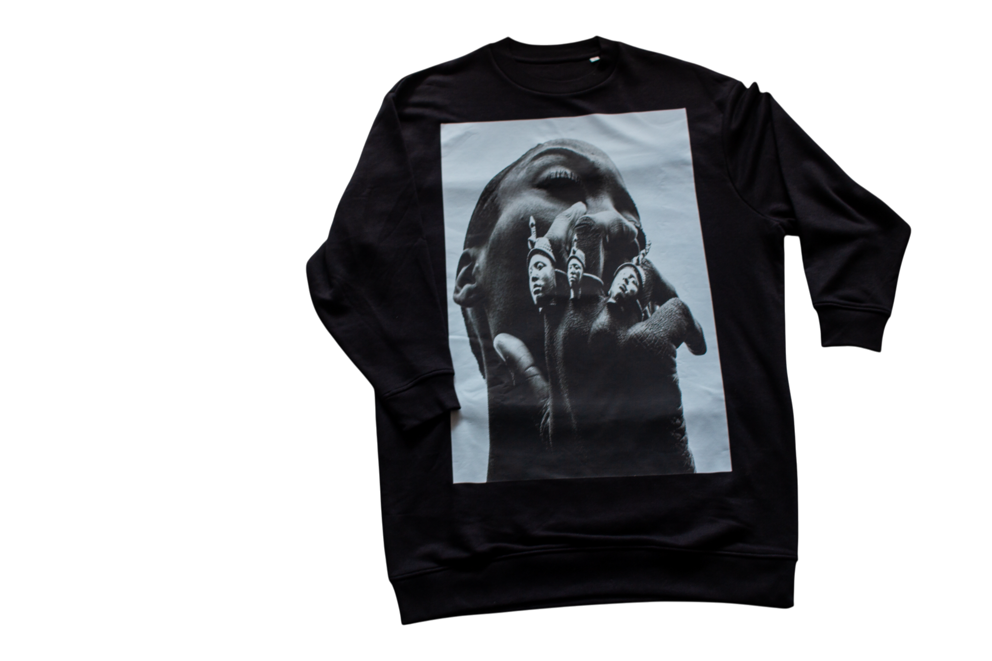 "Queen & Kingdom" Oversize Sweater Dress (Black)